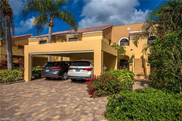 Naples, FL 34108,643 Beachwalk CIR #D-202