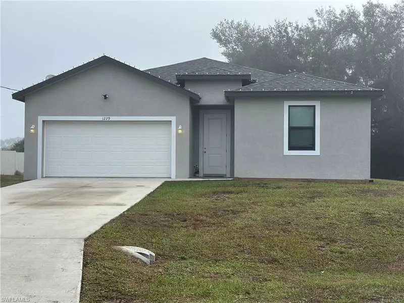 1229 Zinnia LOOP, Labelle, FL 33935