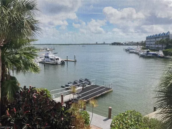 Marco Island, FL 34145,1003 Anglers CV #K301