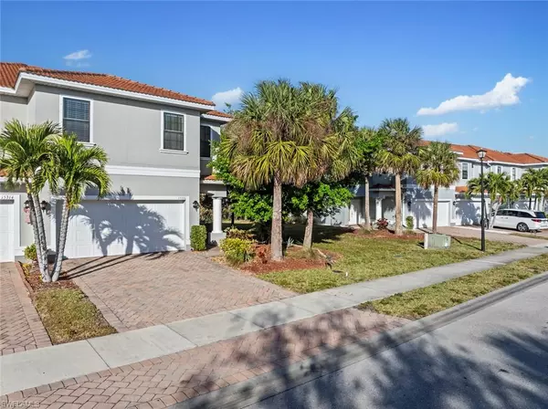 Naples, FL 34119,15320 Summit Place CIR