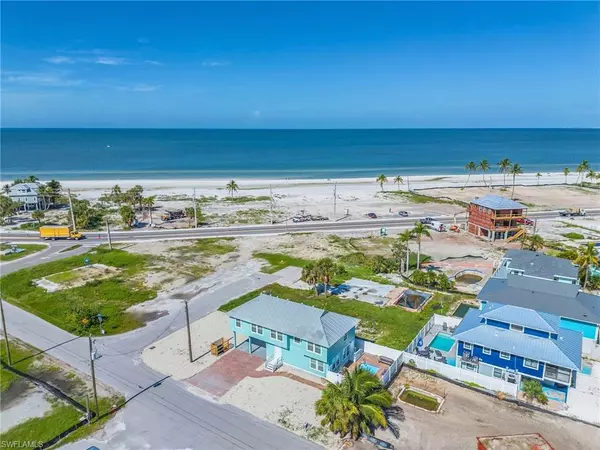 Fort Myers Beach, FL 33931,285 Lazy WAY