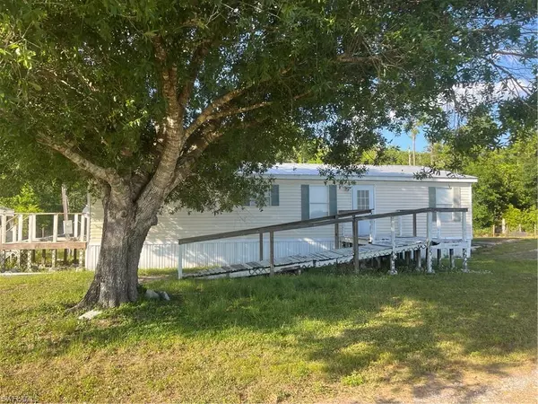 Labelle, FL 33935,1195 Blueberry LN