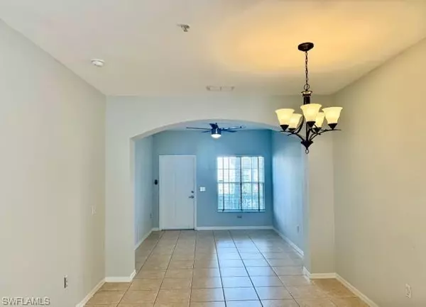 Naples, FL 34109,3298 MEGAN LN #4