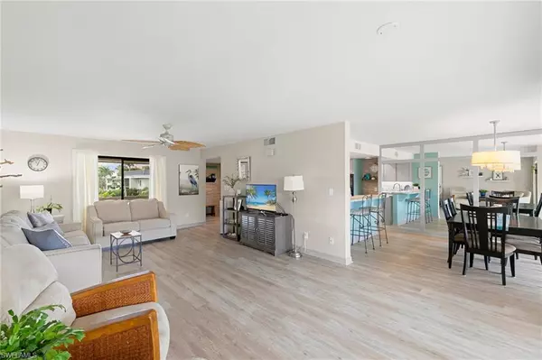 Marco Island, FL 34145,881 Panama CT #304