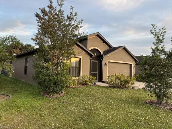 233 Shadow Lakes DR, Lehigh Acres, FL 33974