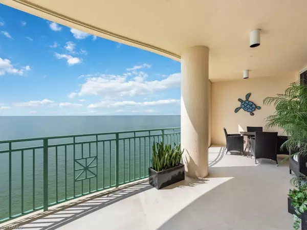 Marco Island, FL 34145,970 CAPE MARCO DR #802