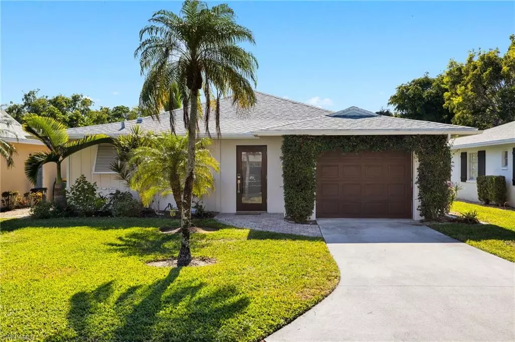 Naples, FL 34112,13 CROOKED LN