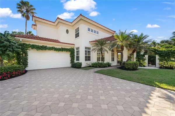 Naples, FL 34108,8723 La Palma LN