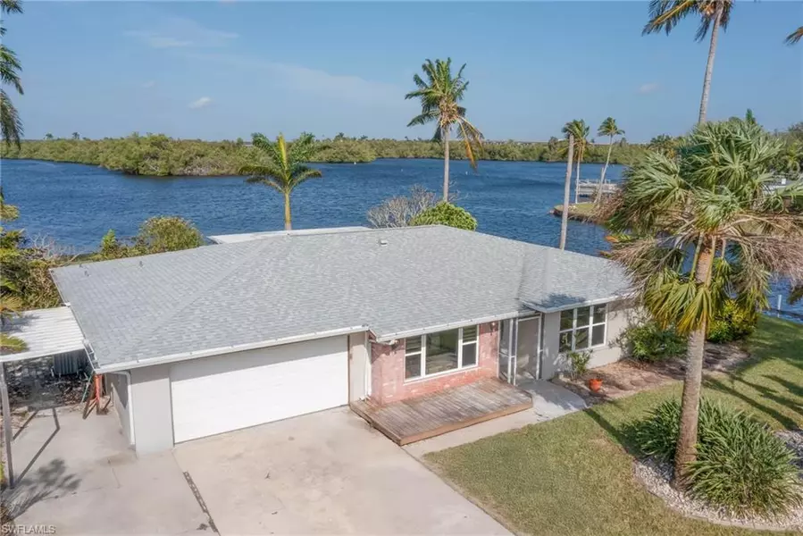 337 Shore DR, Fort Myers, FL 33905