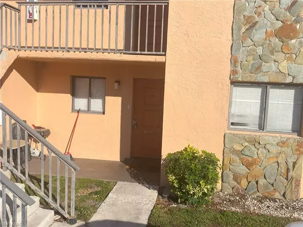 2670 Park Windsor DR #405, Fort Myers, FL 33901