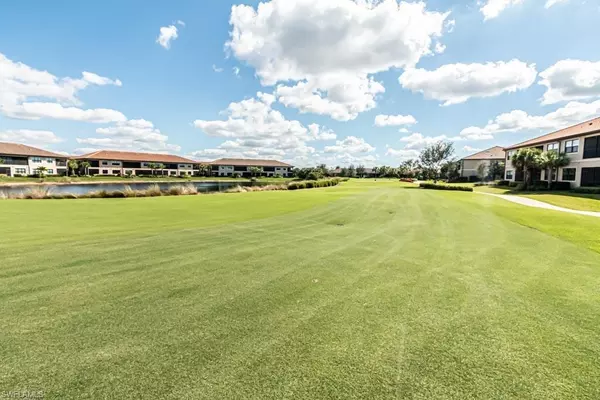 Naples, FL 34119,9378 Pocida CT #202