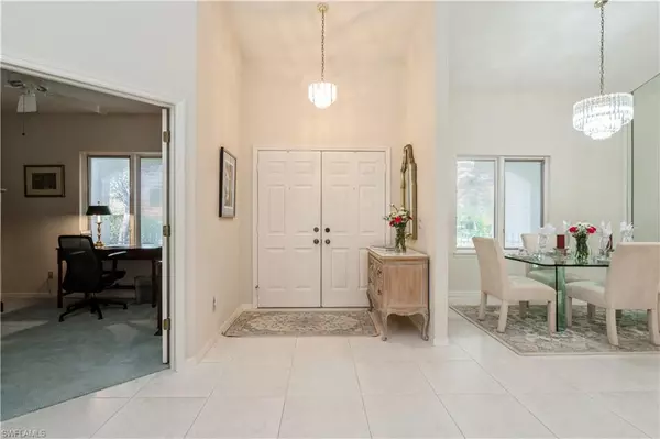 Naples, FL 34108,816 Turkey Oak LN E