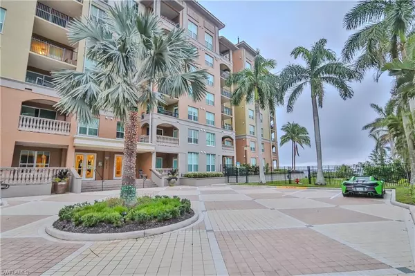 2825 Palm Beach BLVD #116, Fort Myers, FL 33916