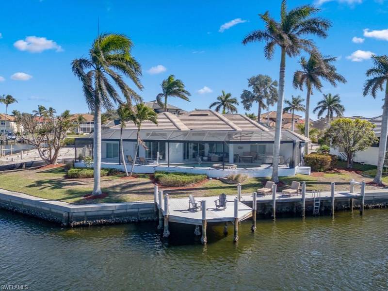 160 S Seas CT, Marco Island, FL 34145