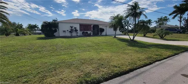 Cape Coral, FL 33990,1324 SE 23rd ST