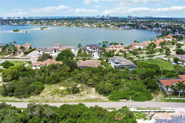 680 Inlet DR, Marco Island, FL 34145