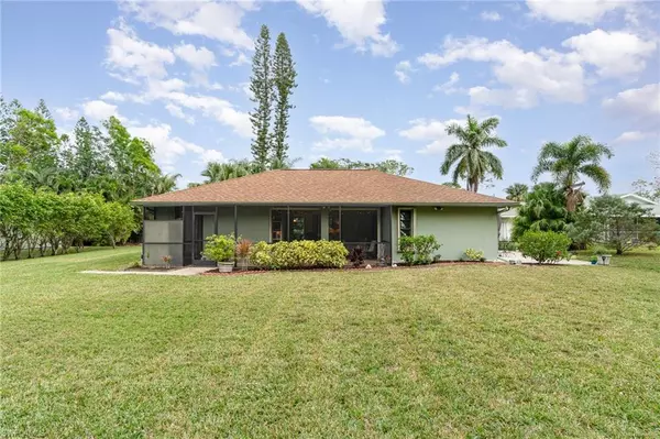 Bonita Springs, FL 34134,28230 Meadowlark LN