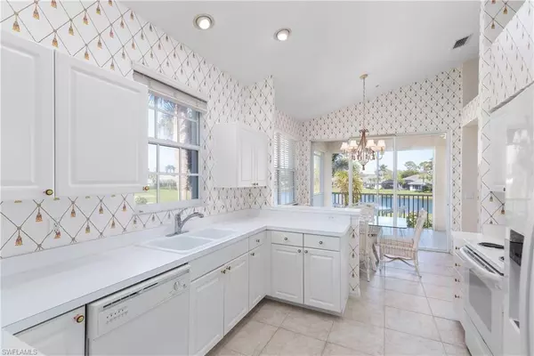 Naples, FL 34109,1650 WINDING OAKS WAY #201