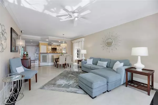 Naples, FL 34110,651 Wiggins Lake DR #101