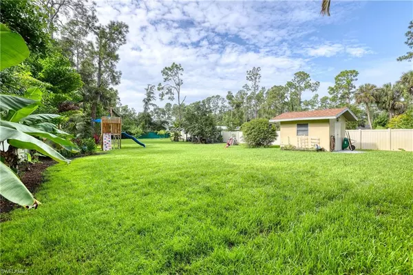 Naples, FL 34119,6120 English Oaks LN