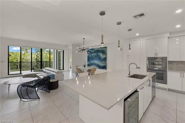 Naples, FL 34102,1125 Central AVE #269