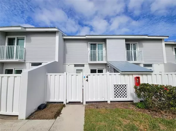 18014 San Carlos BLVD #44, Fort Myers Beach, FL 33931