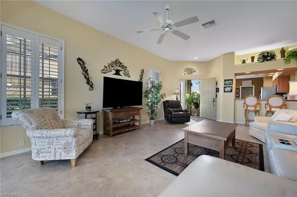 Bonita Springs, FL 34135,13671 Southampton DR