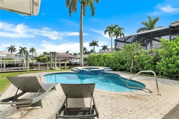Naples, FL 34108,373 Egret AVE