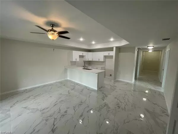 Lehigh Acres, FL 33973,1108/1110 CIRCLE DR