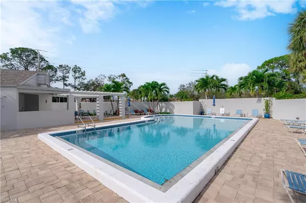 Naples, FL 34108,878 Meadowland DR #G