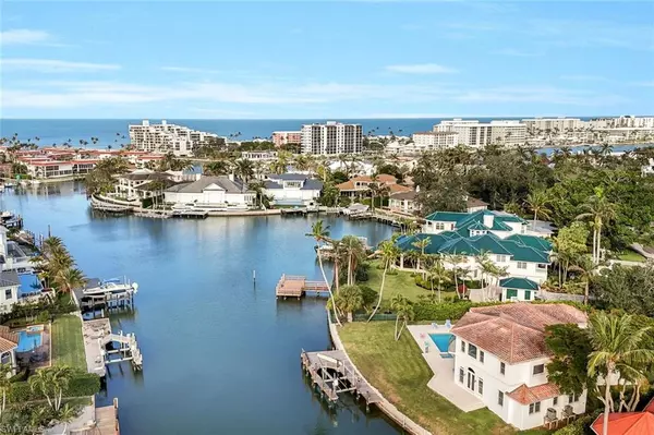 Naples, FL 34103,350 Bow Line BND