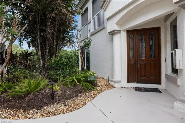 Naples, FL 34103,233 Colonade CIR #2205