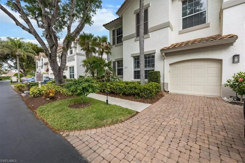 Naples, FL 34103,233 Colonade CIR #2205