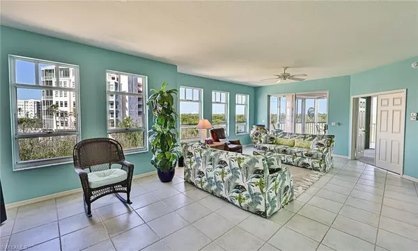 Bonita Springs, FL 34134,262 Barefoot Beach BLVD #306