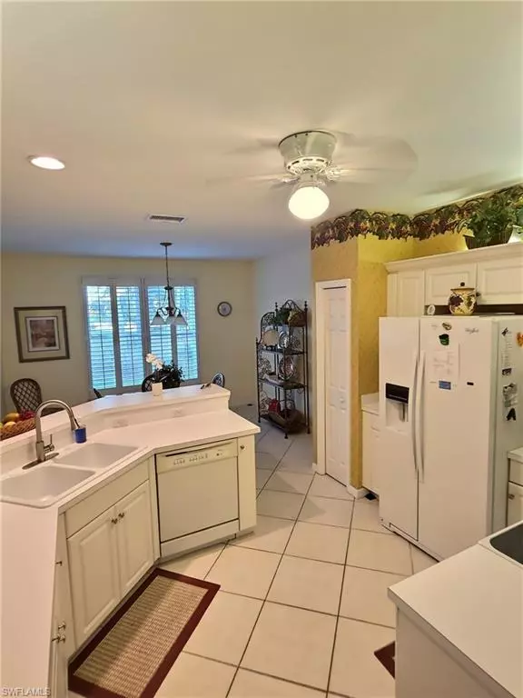 Naples, FL 34110,1310 Charleston Square DR #101