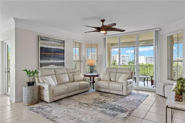 Naples, FL 34110,315 Dunes BLVD #301