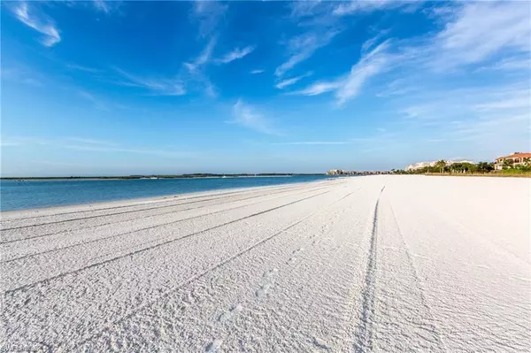 Marco Island, FL 34145,260 SEAVIEW CT #309