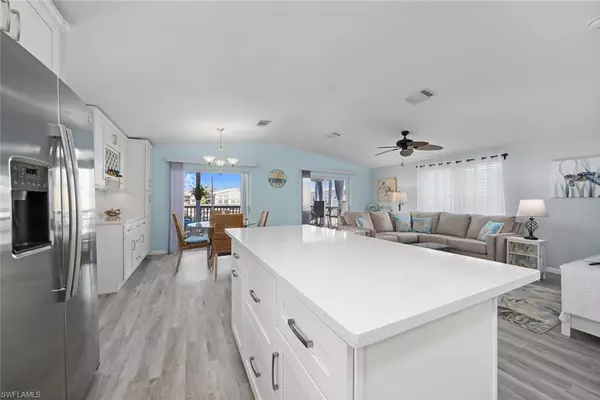 Fort Myers Beach, FL 33931,9 Nancy LN