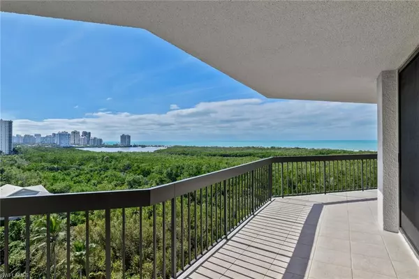 Naples, FL 34108,6001 Pelican Bay BLVD #803