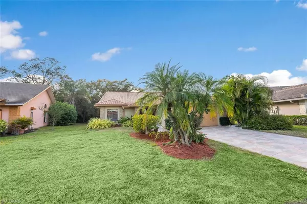 Naples, FL 34104,241 Saint James WAY