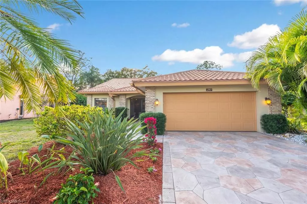 Naples, FL 34104,241 Saint James WAY