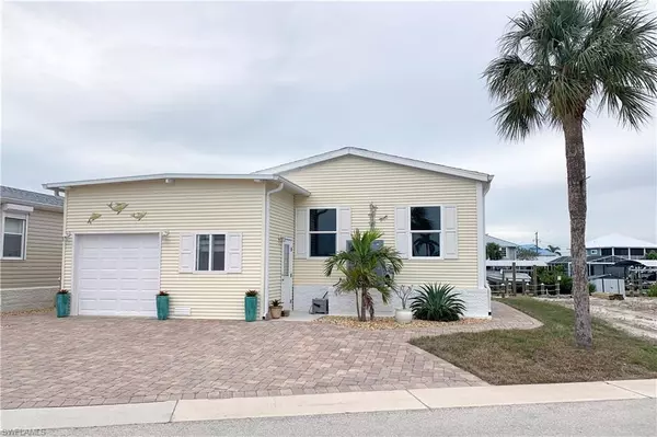 Fort Myers Beach, FL 33931,11580 Dogwood LN