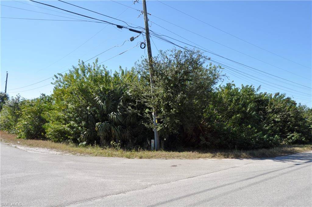 4201 15th ST SW, Lehigh Acres, FL 33976