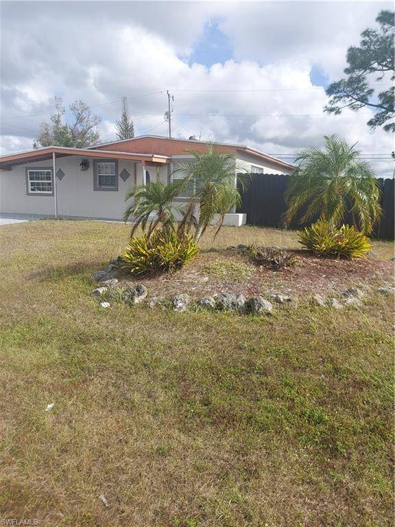 124 Apache ST, Lehigh Acres, FL 33936