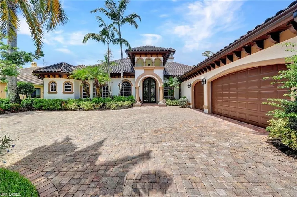 Naples, FL 34119,2743 Olde Cypress DR