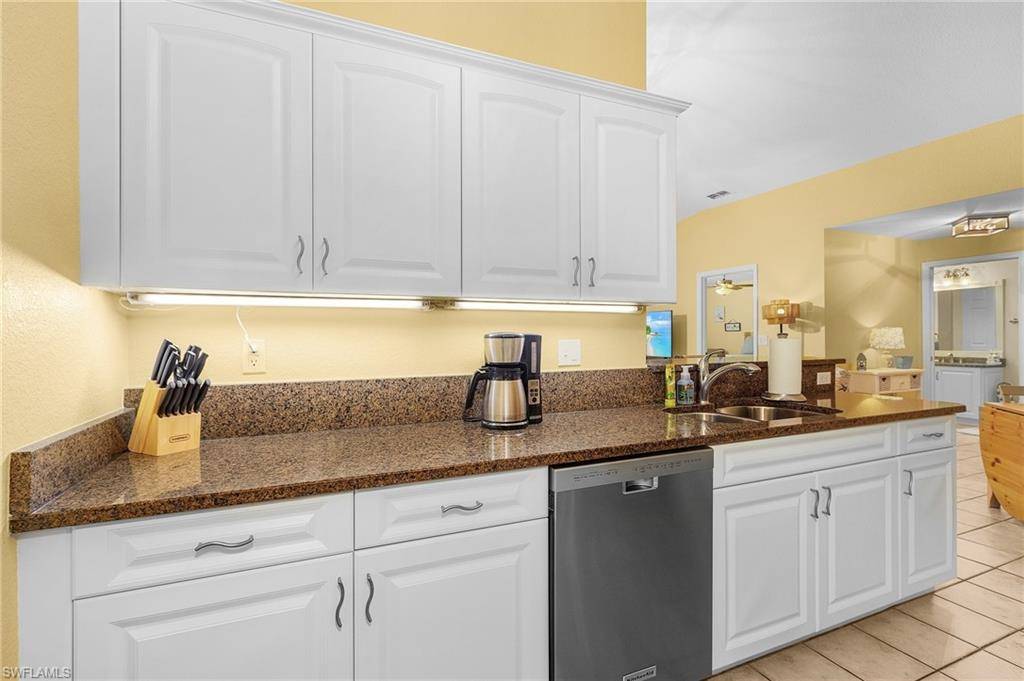 Bonita Springs, FL 34135,27107 Matheson AVE #201