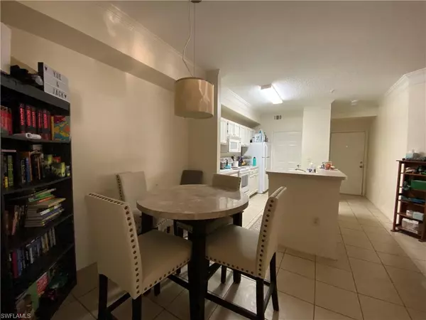 Fort Myers, FL 33913,11490 Villa Grand #201