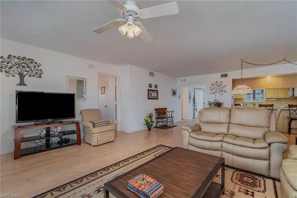 Fort Myers Beach, FL 33931,4551 Bay Beach LN #353