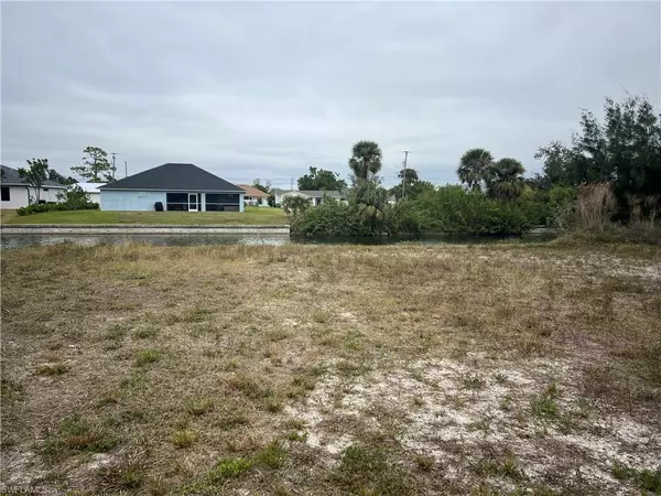 Cape Coral, FL 33991,613 SW 13th ST