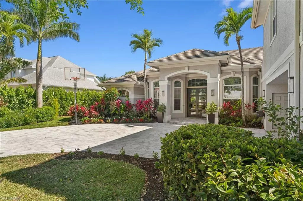 Naples, FL 34109,1904 Fairfax CIR